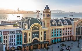 Vinpearl Beachfront Nha Trang